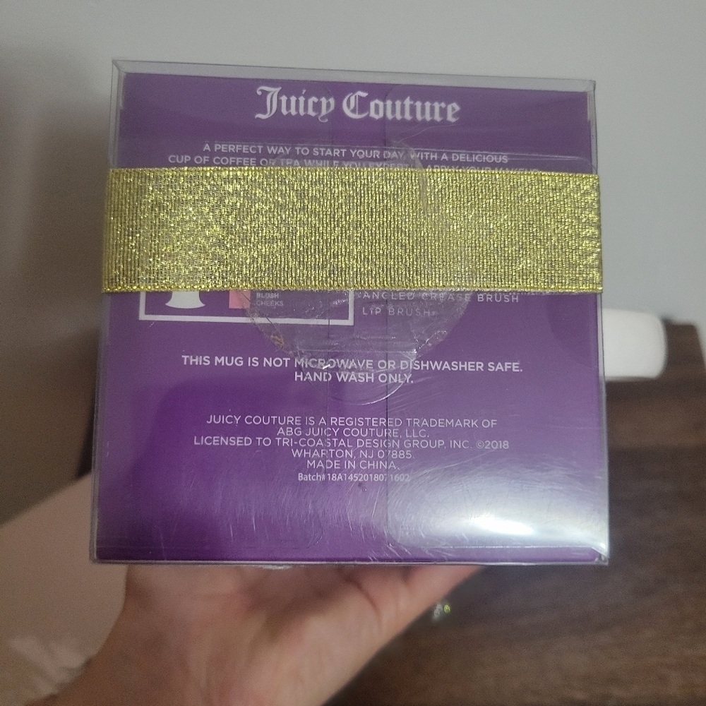 NEW☆ Juicy Couture Mug & Makeup Brush Set - Picture 3 of 4